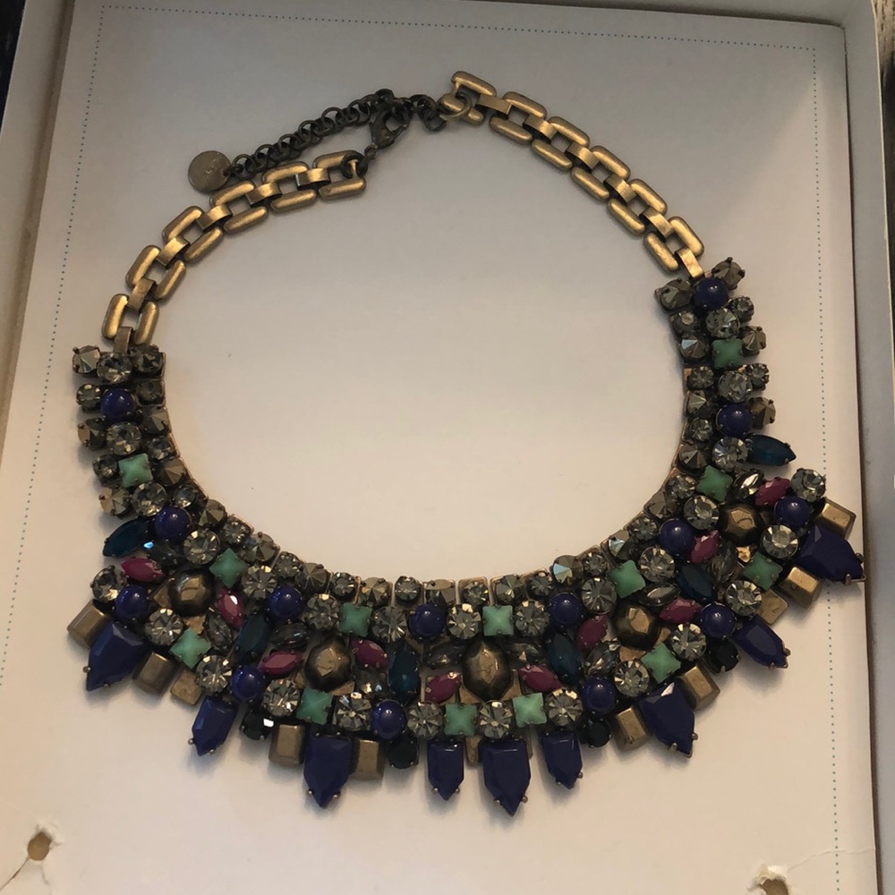 Stella and dot khalo LE bib necklace